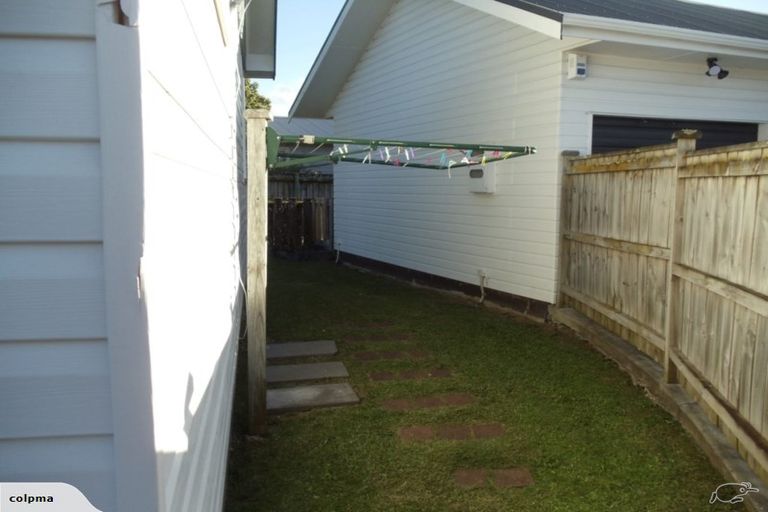 Photo of property in 11 Riverina Avenue, Pakuranga, Auckland, 2010
