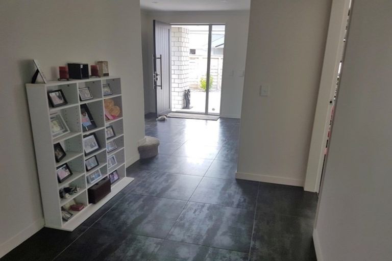 Photo of property in 5 Poaka Place, One Tree Point, 0118