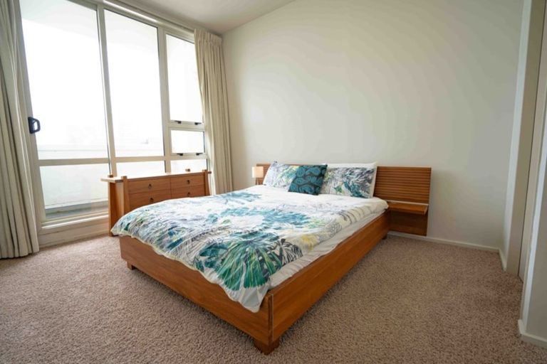Photo of property in Stadium Garden Flats, 203/107 Thorndon Quay, Pipitea, Wellington, 6011