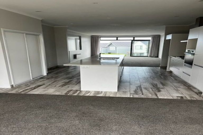 Photo of property in 84 Caldera Drive, Long Bay, Auckland, 0630