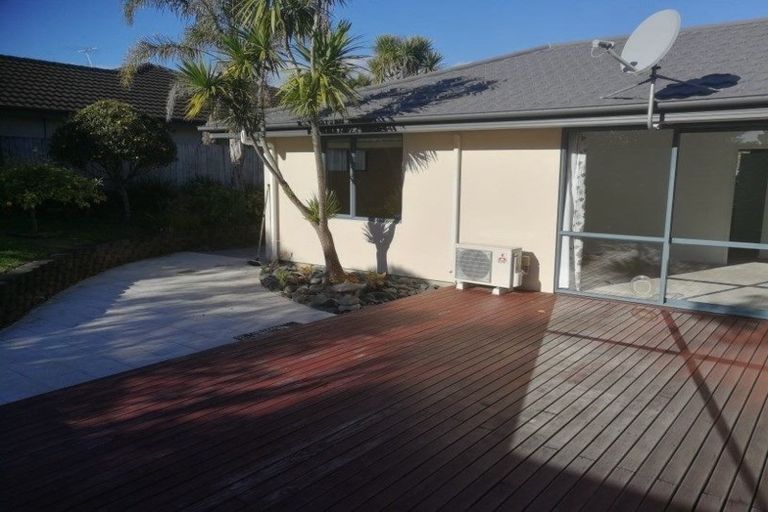 Photo of property in 2/163 Forrest Hill Road, Forrest Hill, Auckland, 0620