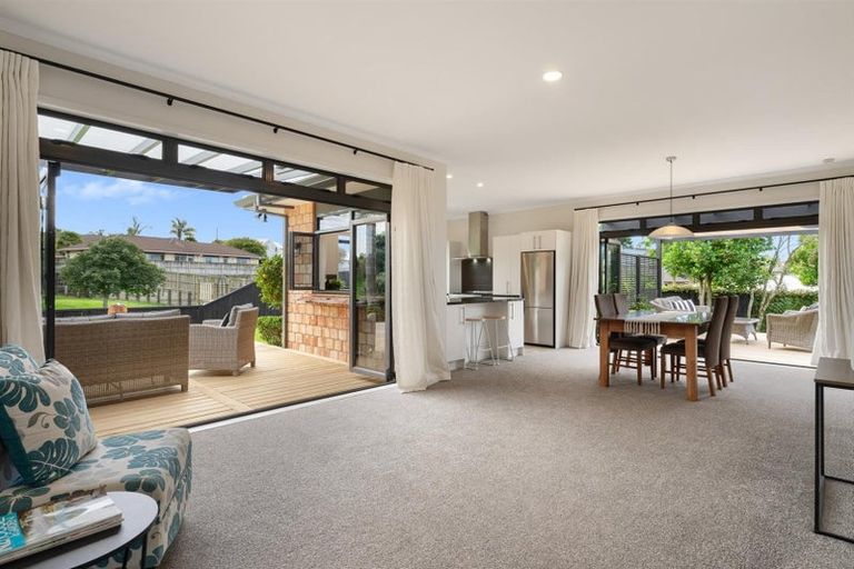 Photo of property in 52 Merriman Place, Pyes Pa, Tauranga, 3112