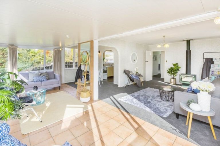 Photo of property in 5 Pokaka Street, Birchville, Upper Hutt, 5018