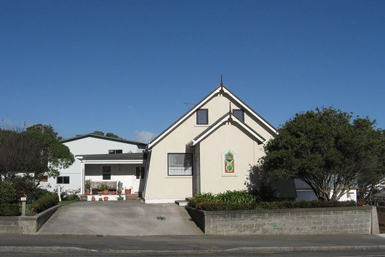 Photo of property in 38 Poplar Avenue, Raumati South, Paraparaumu, 5032