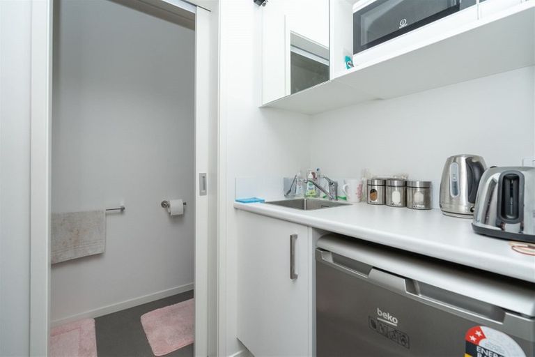 Photo of property in 31 Sandleigh Road, Hamilton Lake, Hamilton, 3204