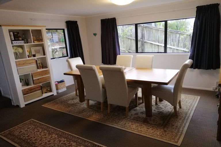 Photo of property in 24 Montclair Rise, Browns Bay, Auckland, 0630