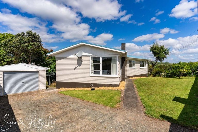 Photo of property in 15 Doctors Hill Road, Maungaturoto, 0520