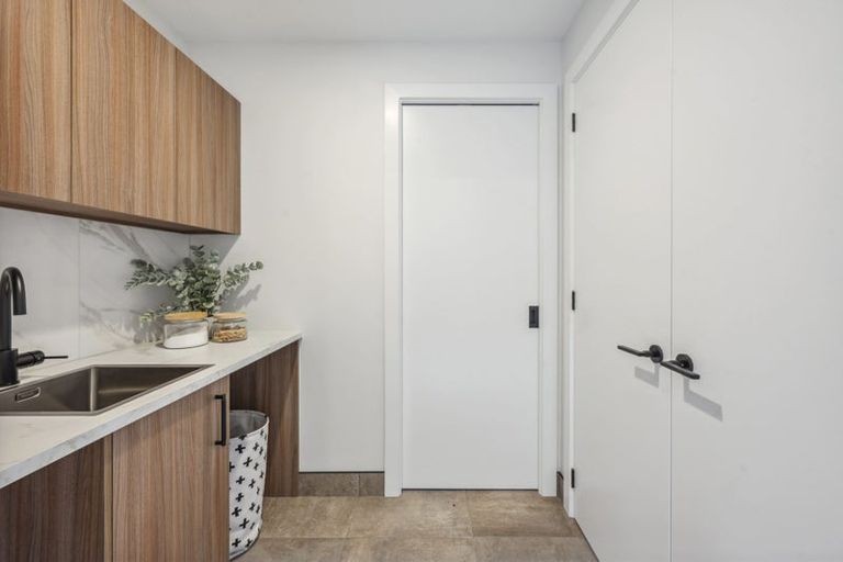 Photo of property in 10 Uta Lane, Wharewaka, 3330