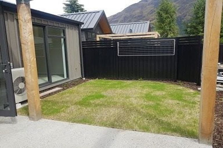 Photo of property in 2 O'callaghan Street, Arthurs Point, Queenstown, 9371
