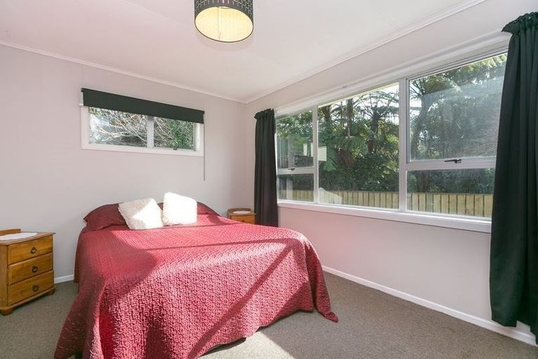 Photo of property in 5a Marina Grove, Frankleigh Park, New Plymouth, 4310
