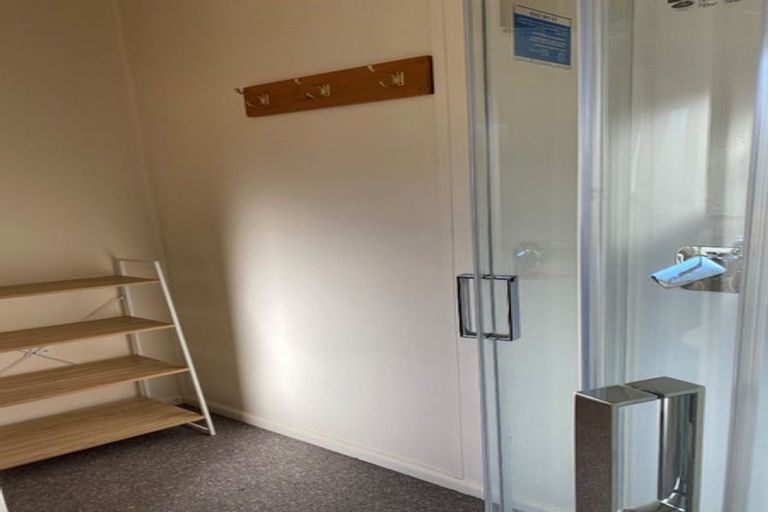 Photo of property in 2 Maxwell Place, Maraenui, Napier, 4110