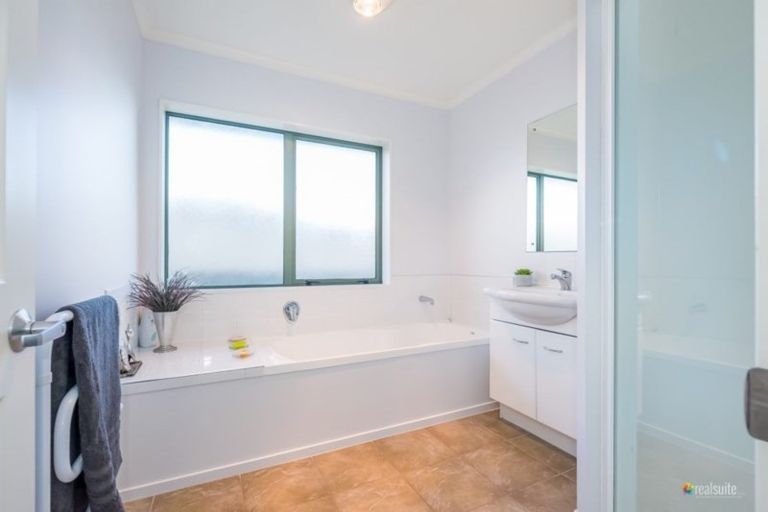 Photo of property in 63 Percy Kinsman Crescent, Riverstone Terraces, Upper Hutt, 5018