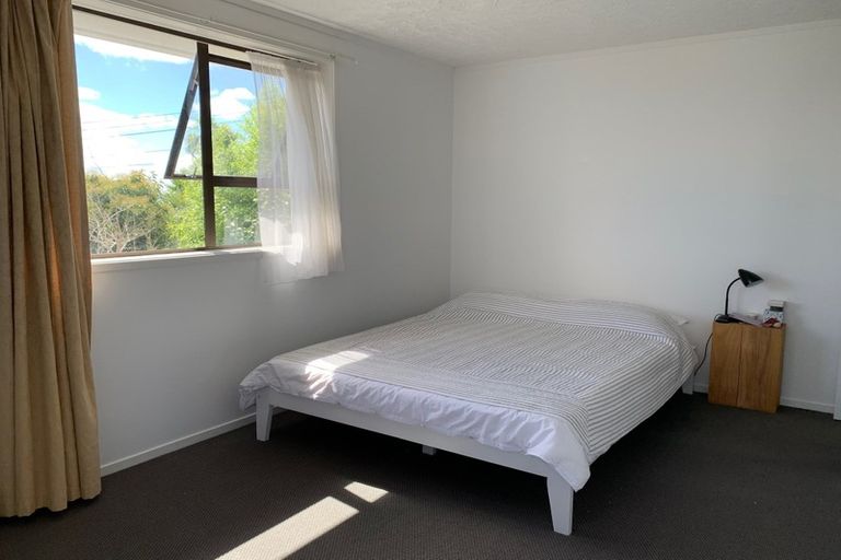 Photo of property in 40 Saxon Street, Waterview, Auckland, 1026