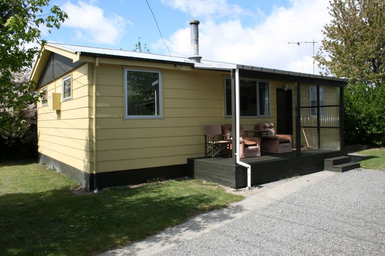 Photo of property in 13 Dusky Place, Twizel, 7901