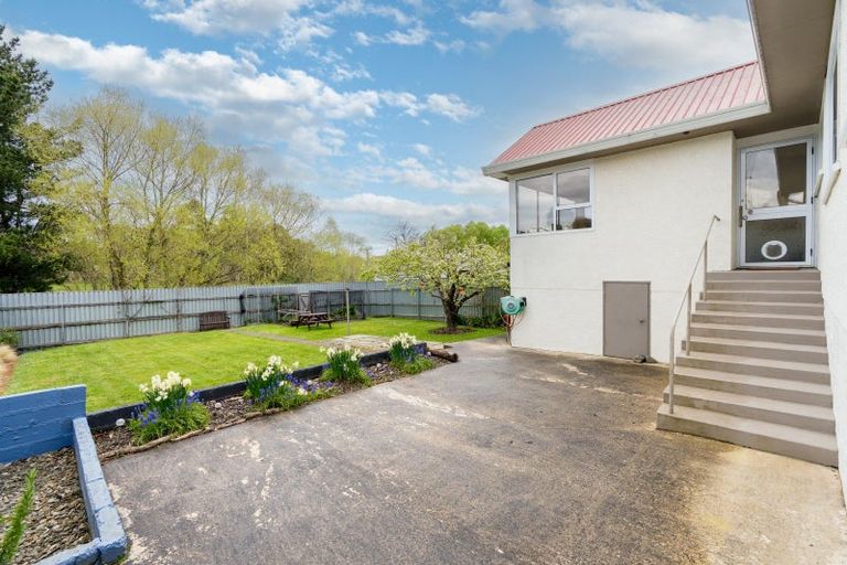 Photo of property in 20 Waldron Crescent, Green Island, Dunedin, 9018