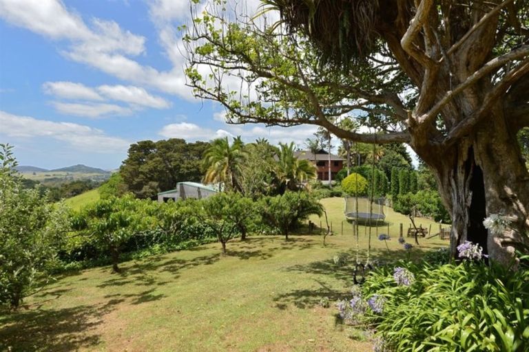 Photo of property in 60 Owhiwa Road, Parua Bay, Onerahi, 0192