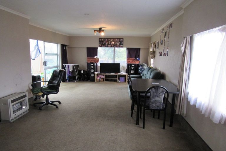Photo of property in 23 Dixon Avenue, Hawera, 4610