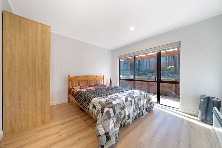 Photo of property in 2/46a Captain Scott Road, Glen Eden, Auckland, 0602