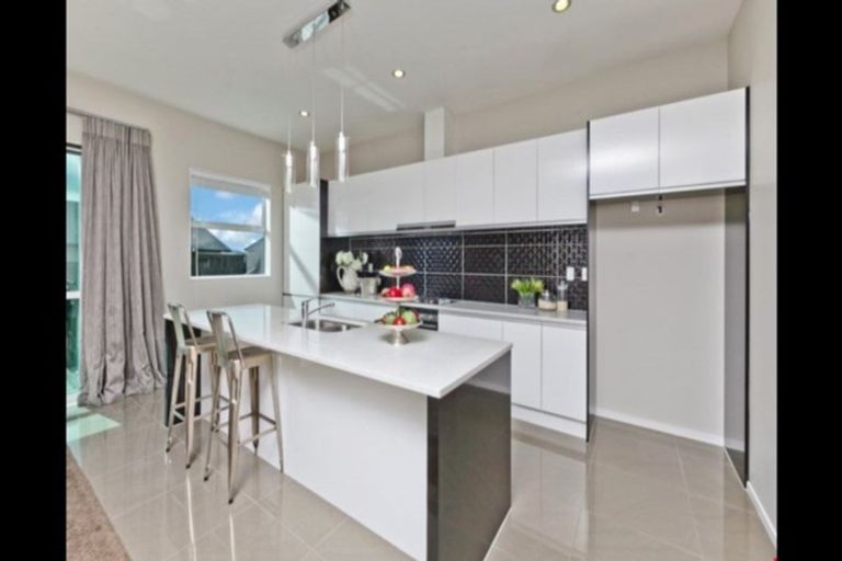 Photo of property in 9 Desmond Road, Silverdale, 0932