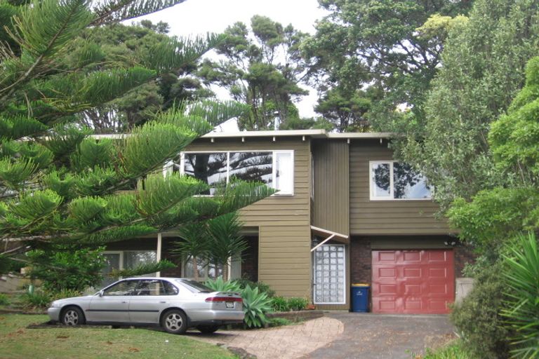Photo of property in 80 Daffodil Street, Titirangi, Auckland, 0604