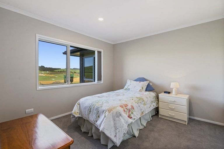 Photo of property in 14 Captains Loop, Haruru, 0204