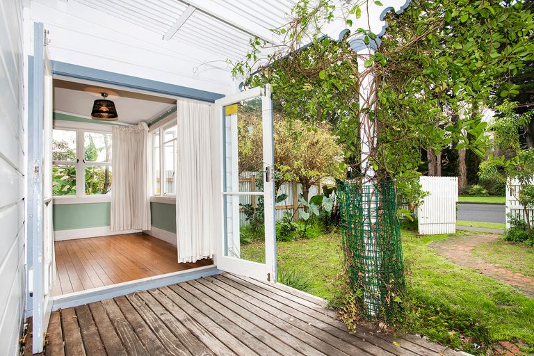 Photo of property in 436 Aberdeen Road, Gisborne, 4010