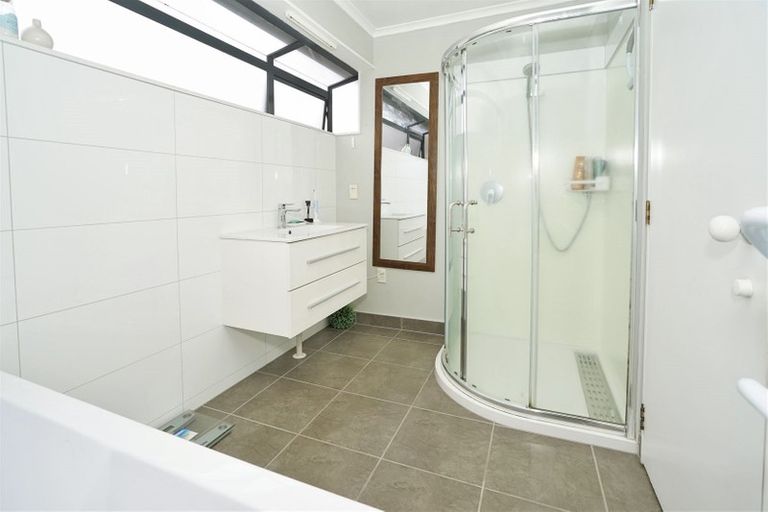 Photo of property in 4 Prospect Place, Western Heights, Hamilton, 3200