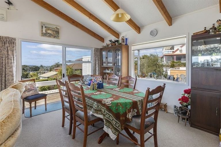 Photo of property in 16 Arohia Place, Snells Beach, 0920
