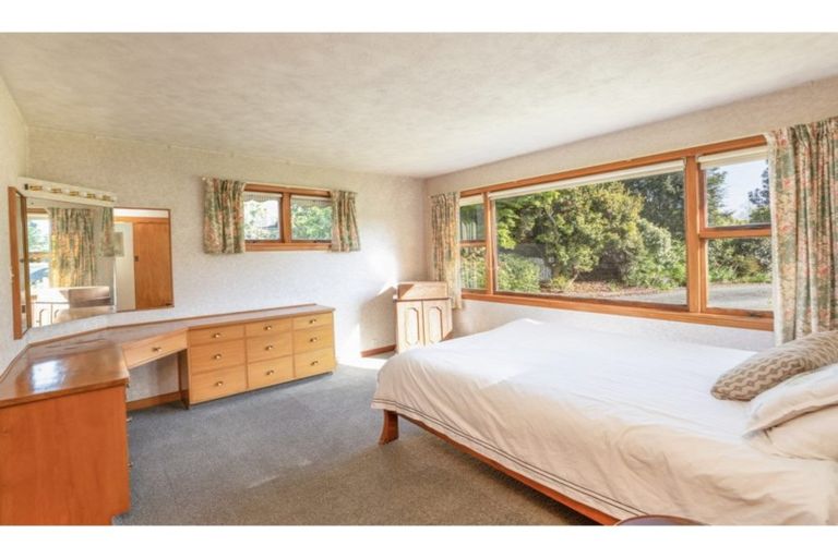 Photo of property in 49 Maidstone Road, Ilam, Christchurch, 8041