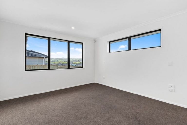 Photo of property in 24 Peter Bourne Drive, Pokeno, 2402