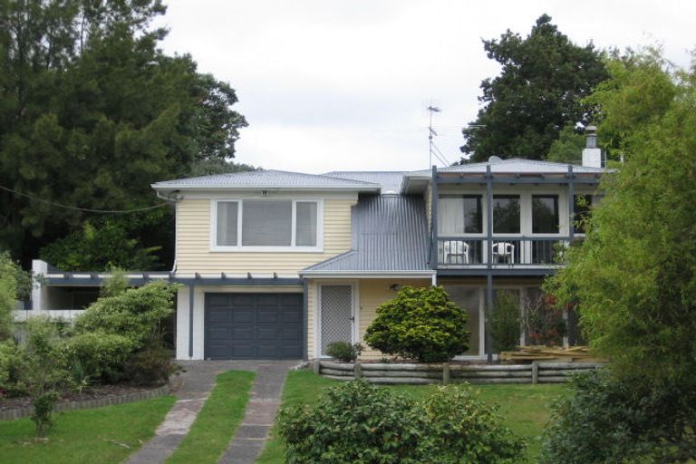 Photo of property in 20 Aeroview Drive, Beach Haven, Auckland, 0626