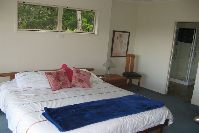 Photo of property in 10 Hihitahi Rise, Paihia, 0200