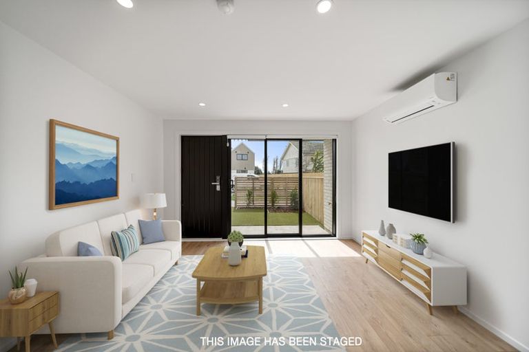 Photo of property in 3/39 Pakuranga Road, Pakuranga, Auckland, 2010