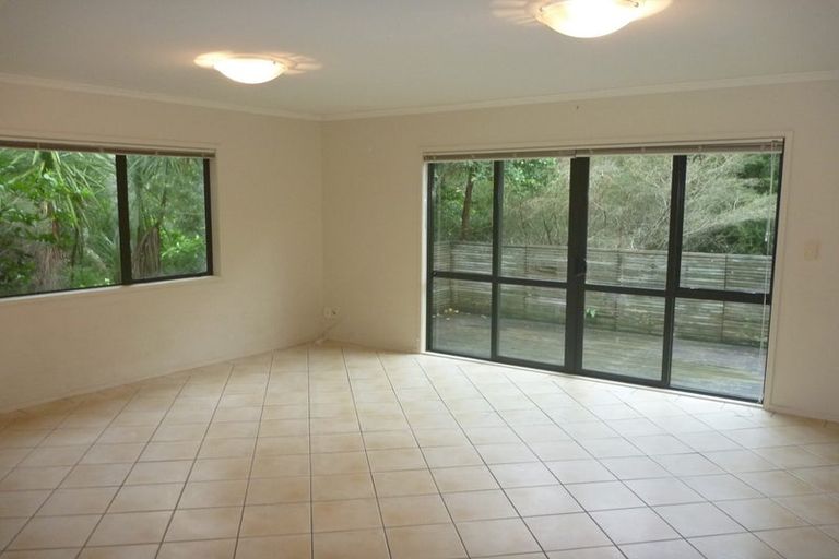 Photo of property in 22 Catrina Avenue, Birkenhead, Auckland, 0626