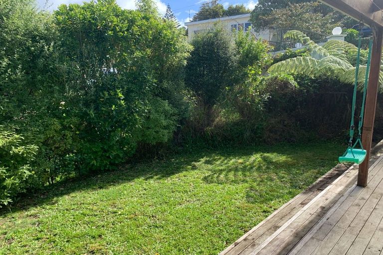 Photo of property in 29 Tirohanga Road, Tirohanga, Lower Hutt, 5010