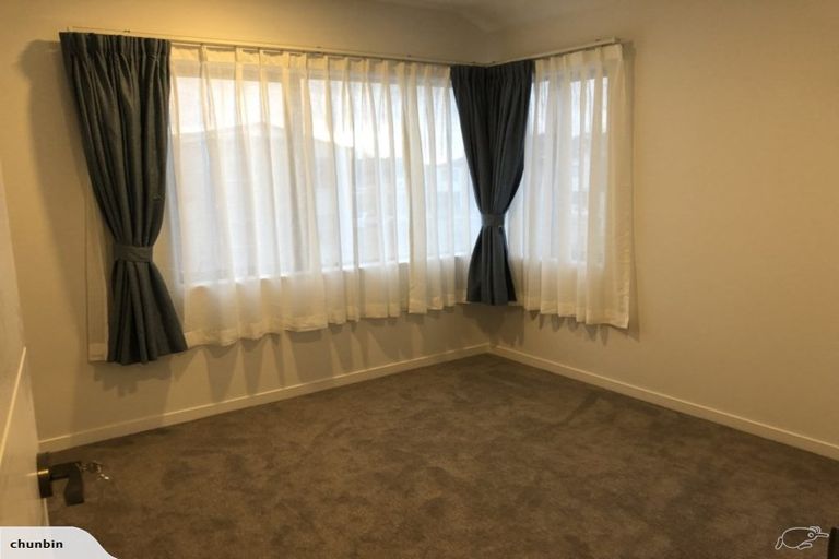 Photo of property in 41 Toanui Road, Hobsonville, Auckland, 0616