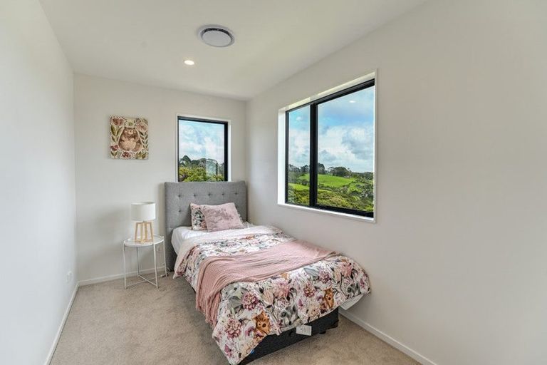 Photo of property in 33 Biokovo Street, Massey, 0614