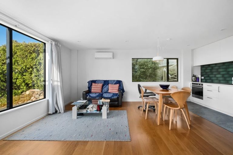 Photo of property in 33 Marama Crescent, Mount Pleasant, Christchurch, 8081