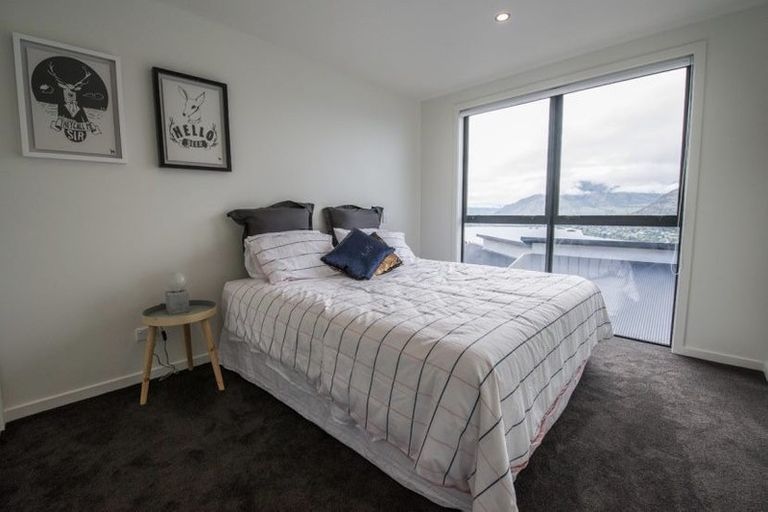 Photo of property in 11b Saint Peters Place, Queenstown, 9300