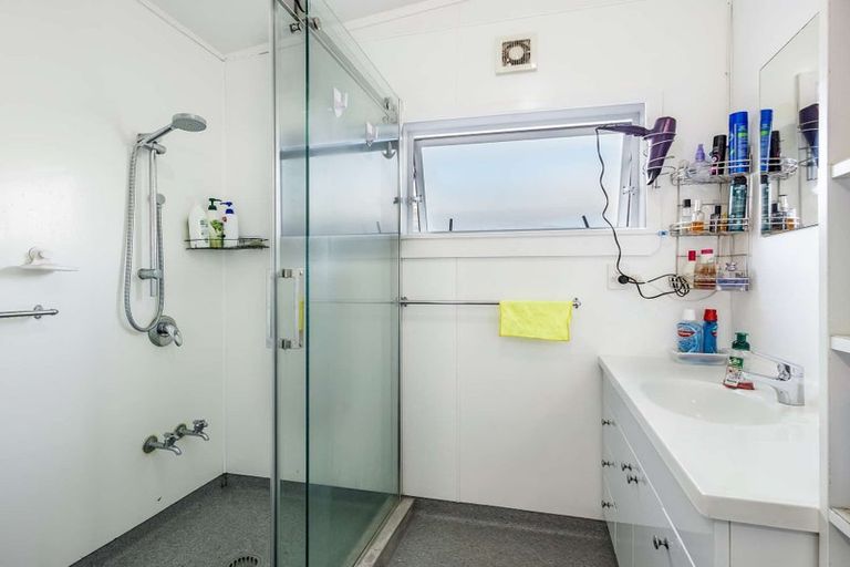 Photo of property in 710 Heretaunga Street East, Parkvale, Hastings, 4122