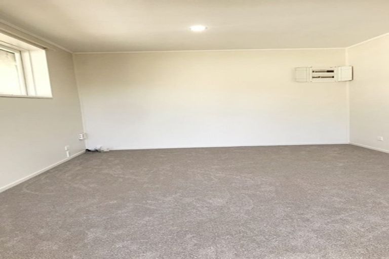 Photo of property in 7 Bentley Avenue, Glenfield, Auckland, 0629