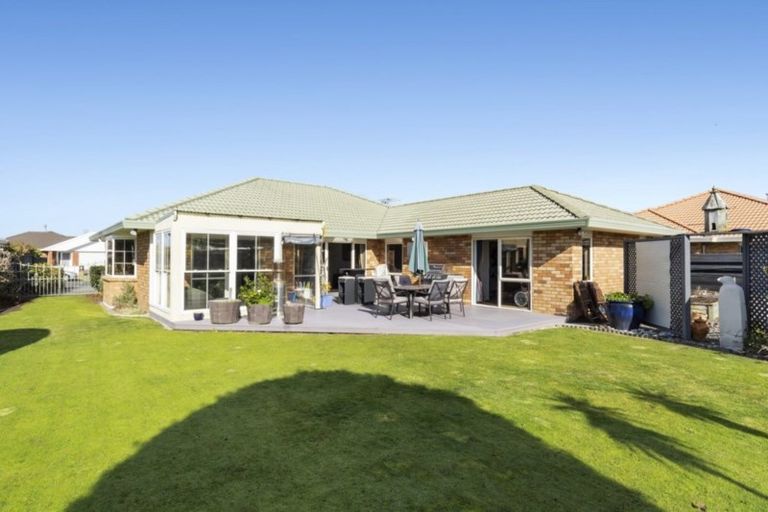 Photo of property in 18 Lotus Avenue, Mount Maunganui, 3116