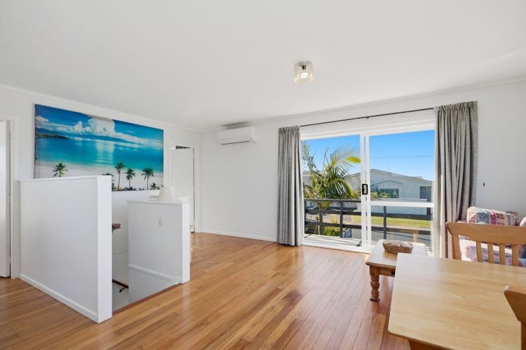 Photo of property in 22 Karewa Parade, Papamoa Beach, Papamoa, 3118