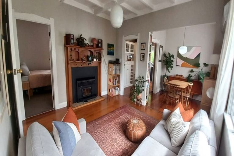 Photo of property in 53 Woodglen Road, Glen Eden, Auckland, 0602