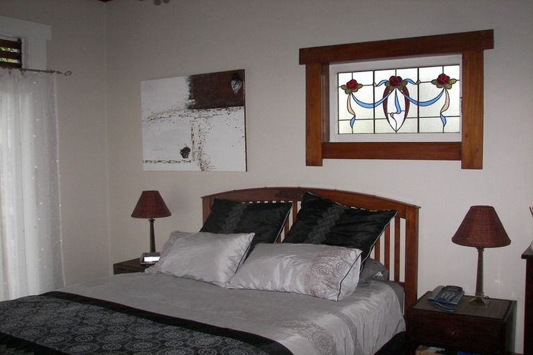 Photo of property in 32 Forbes Street, Onehunga, Auckland, 1061