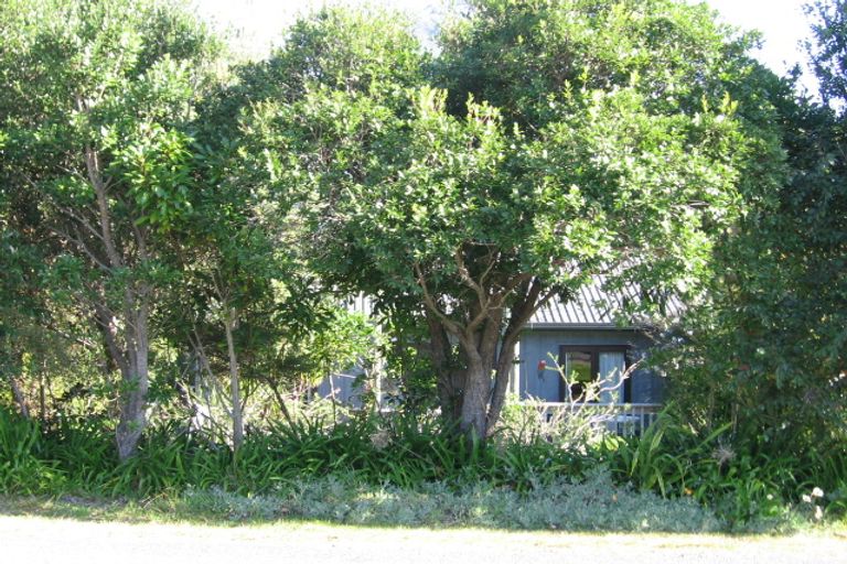 Photo of property in 6 Riverview Road, Cooks Beach, Whitianga, 3591