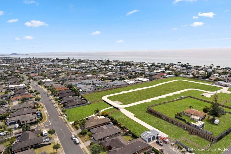 Photo of property in 2 Gibson Place, Papamoa Beach, Papamoa, 3118