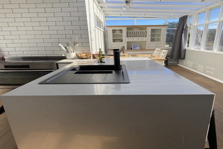 Photo of property in 112 Upper Fitzherbert Road, Wainuiomata, 5373