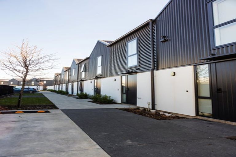 Photo of property in 4/9 Grove Road, Addington, Christchurch, 8024