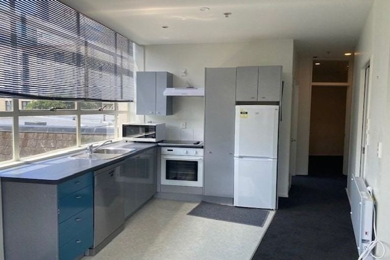 Photo of property in Hume House, 5/152 The Terrace, Wellington Central, Wellington, 6011